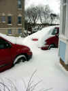 snow on cars.jpg (419332 bytes)